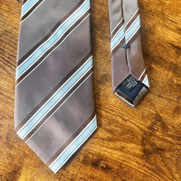 Canali Brown Tie with Blue and White Stripes - Picture 2 of 6